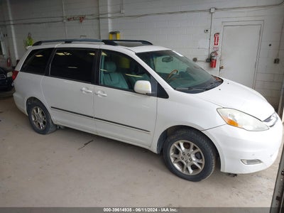 TOYOTA SIENNA 2006