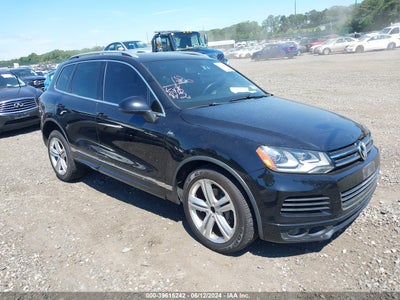 VOLKSWAGEN TOUAREG 2014