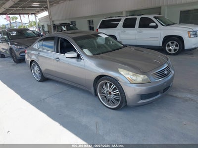 INFINITI JOURNEY 2009