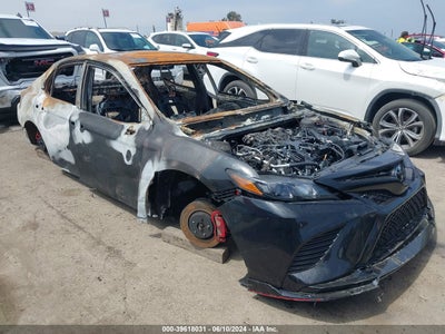 TOYOTA CAMRY 2024