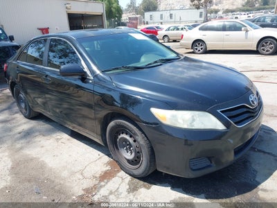 TOYOTA CAMRY 2011