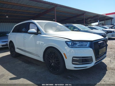 AUDI Q7 2017