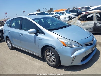 TOYOTA PRIUS V 2013