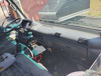 ISUZU NRR 2006