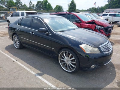 INFINITI M35 2010