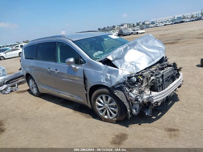 CHRYSLER PACIFICA 2018