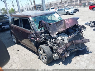 SCION SCION XB 2012