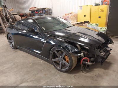 NISSAN GT-R 2009