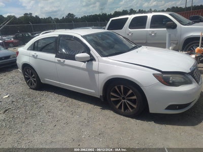 CHRYSLER 200 2013