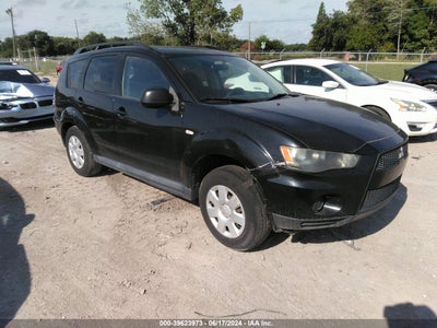 MITSUBISHI OUTLANDER 2011
