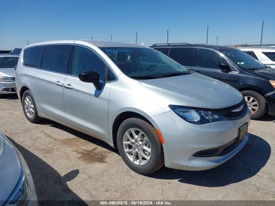 Chrysler Voyager 2024