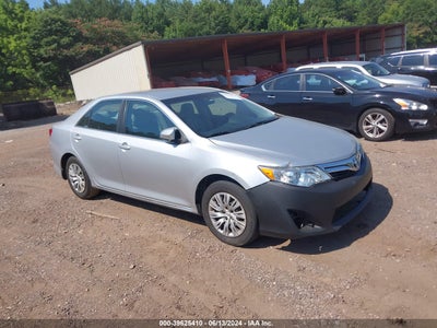 TOYOTA CAMRY 2012