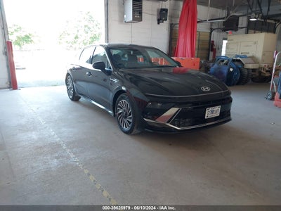 HYUNDAI SONATA HYBRID 2024