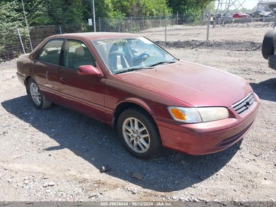 TOYOTA CAMRY 2001