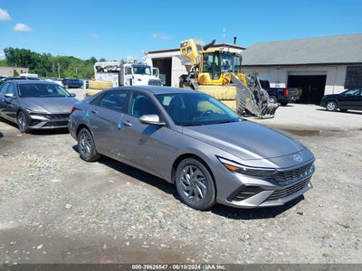 HYUNDAI ELANTRA HYBRID 2024