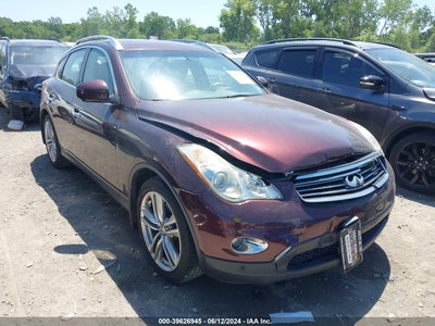 INFINITI JOURNEY 2012