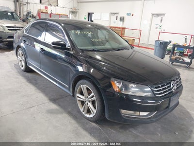 VOLKSWAGEN PASSAT 2014