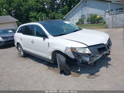 LINCOLN MKT 2013