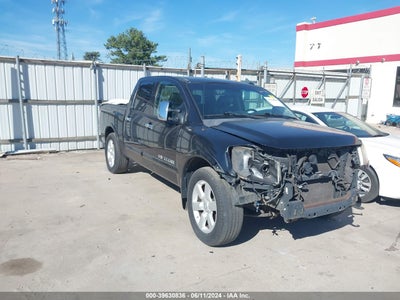 NISSAN TITAN 2010