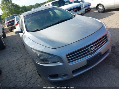 NISSAN MAXIMA 2011