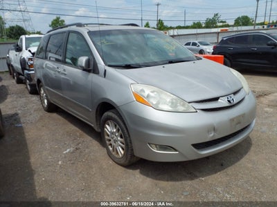 TOYOTA SIENNA 2008