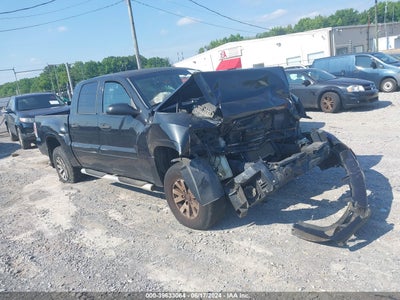 MITSUBISHI RAIDER 2008