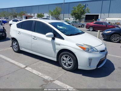 TOYOTA PRIUS 2014