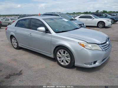 TOYOTA AVALON 2012