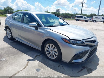 TOYOTA CAMRY 2024