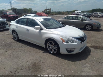 NISSAN ALTIMA 2015