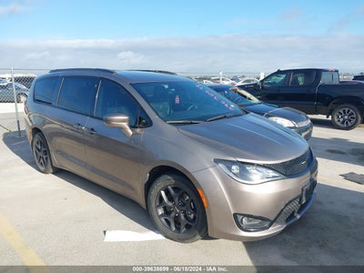 CHRYSLER PACIFICA 2018