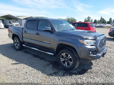 TOYOTA TACOMA 2019