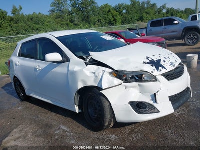 TOYOTA MATRIX 2010