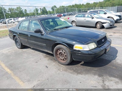 FORD CROWN VICTORIA 2010