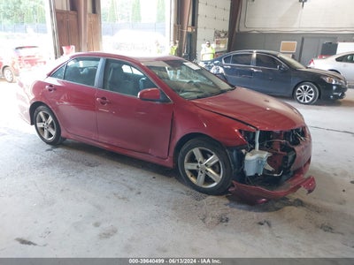 TOYOTA CAMRY 2014