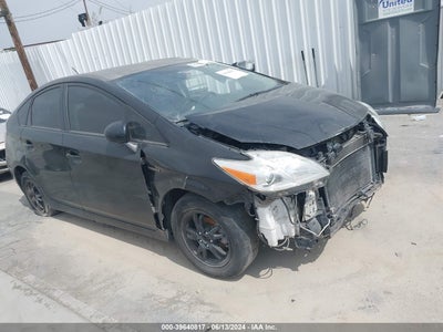 TOYOTA PRIUS 2015