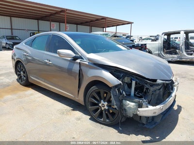 HYUNDAI AZERA 2012