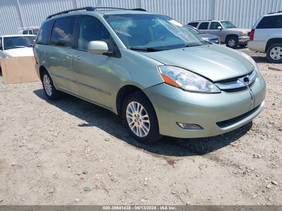 TOYOTA SIENNA 2008