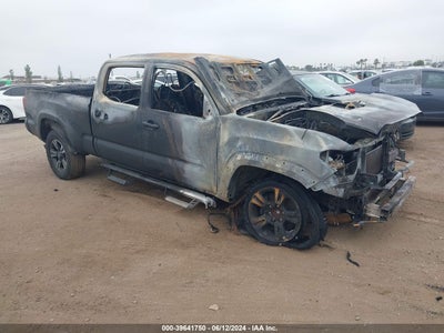 TOYOTA TACOMA 2017