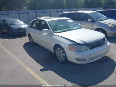 TOYOTA AVALON 2000