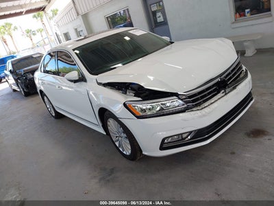 VOLKSWAGEN PASSAT 2017