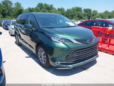 TOYOTA SIENNA 2023