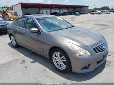 INFINITI G37 2012