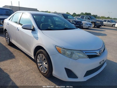 TOYOTA CAMRY 2014