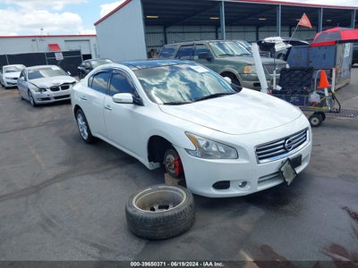 NISSAN MAXIMA 2014