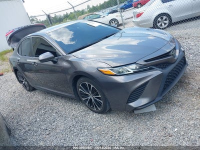 TOYOTA CAMRY 2020