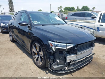 AUDI E-TRON 2022