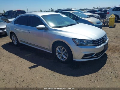 VOLKSWAGEN PASSAT 2016
