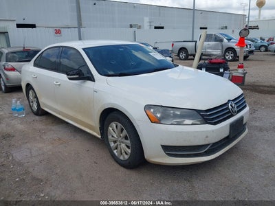VOLKSWAGEN PASSAT 2015