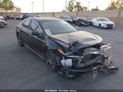 TOYOTA CAMRY 2018